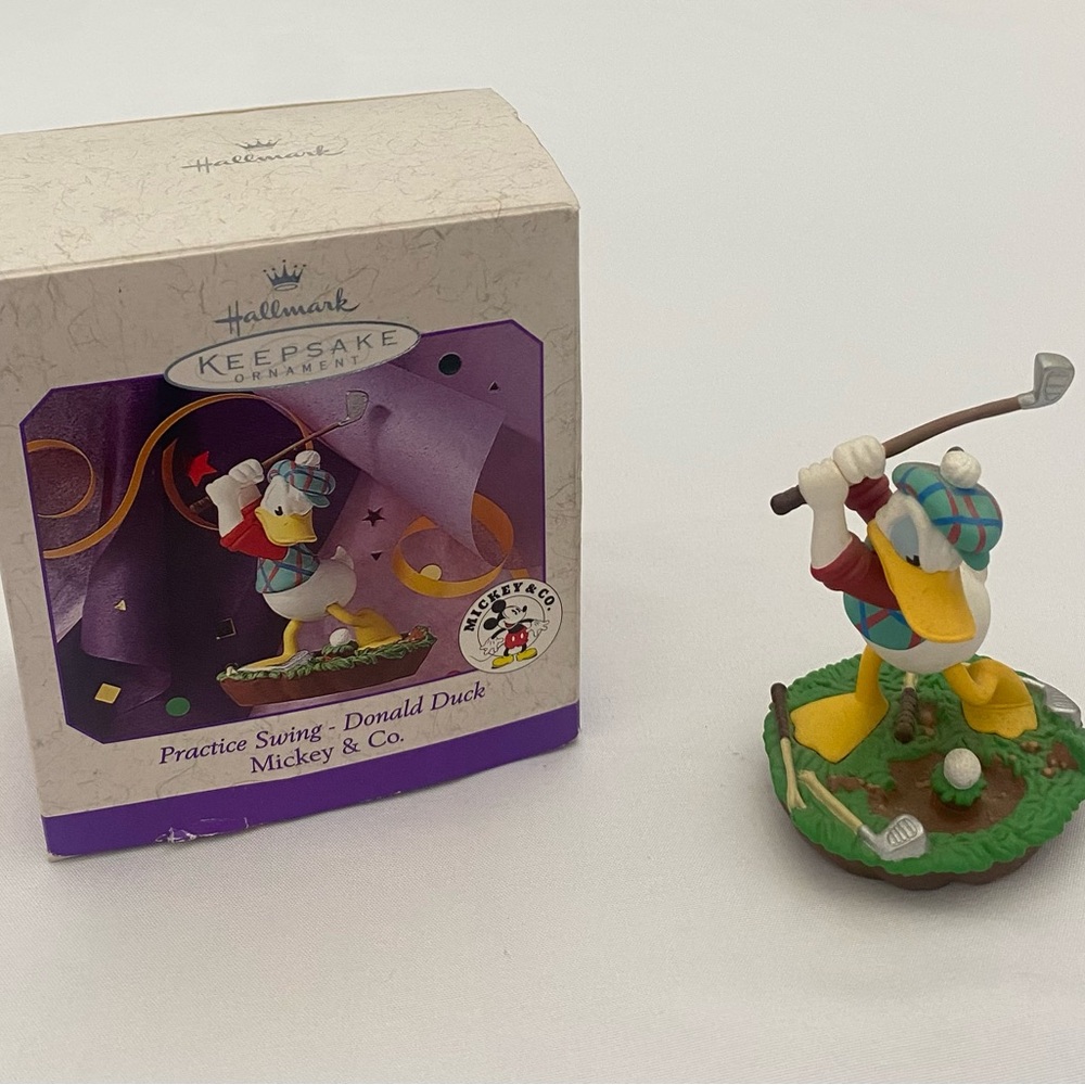 Vintage Practice Swing Donald Duck Hallmark Ornament 1998